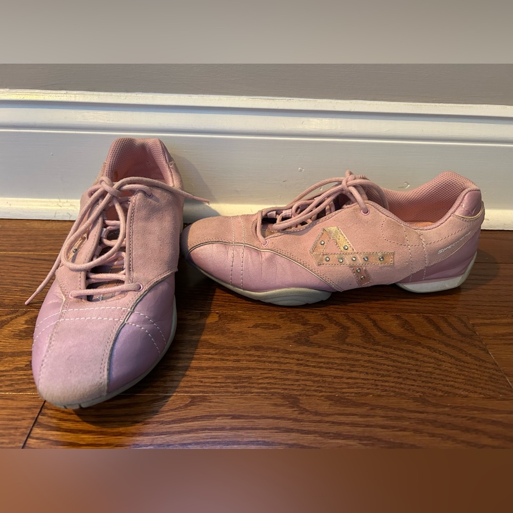 Sketchers Stylish Lather Pink Ribbon Women's Sneakers Sz 10